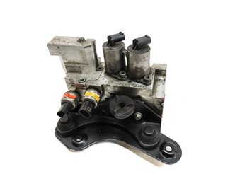 Thumbnail 5: 2013 MERCEDES ML550 (W166) FRONT HYDRAULIC SWAY BAR SUSPENSION VALVE BLOCK