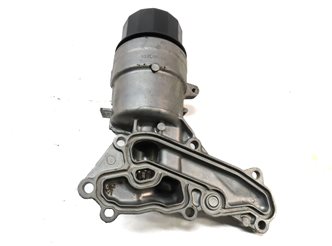 Thumbnail 6: 2013 MERCEDES ML550 (W166) 4.6L (278.928) ENGINE MOTOR OIL FILTER HOUSING