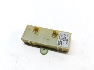 12-16 MERCEDES GL ML CLASS (W166 X166) REAR TRUNK LIFT LIFTGATE CONTROL MODULE