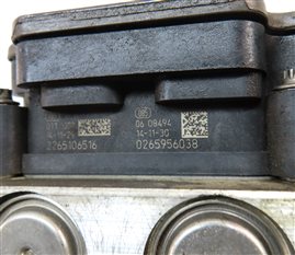 Thumbnail 6: 2014-2016 RANGE ROVER SPORT (L494) ABS ANTI LOCK BRAKE PUMP w/ MODULE
