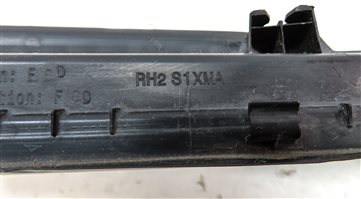 Thumbnail 6: 2015 LAND RANGE ROVER SPORT (L494) REAR RIGHT TRUNK HATCH TRIM w/PINCH SENSOR