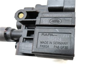 Thumbnail 6: 15 LAND RANGE ROVER SPORT (L494) REAR AIR SUSPENSION TRANSFER RELIEF VALVE BLOCK
