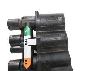 Thumbnail 6: 15 LAND RANGE ROVER SPORT L494 FRONT AIR SUSPENSION TRANSFER RELIEF VALVE BLOCK