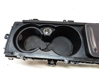 Thumbnail 10: 2015 LAND RANGE ROVER SPORT (L494) FRONT CENTER CONSOLE CUPHOLDER w/TRIM