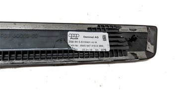 Thumbnail 9: 18 AUDI A4 B9 8W FRONT LEFT DRIVER & RIGHT PASSENGER LIGHTED DOOR SILL TRIM SET