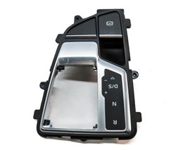 Thumbnail 4: 2018 AUDI A4 (B9 8W) FRONT LEFT DRIVER SHIFT SHIFTER TRIM INDICATOR BEZEL PANEL