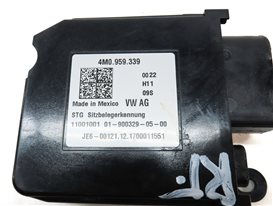 Thumbnail 4: 2018 AUDI A4 (B9 8W) FRONT RIGHT PASSENGER SEAT OCCUPANCY SENSOR MODULE