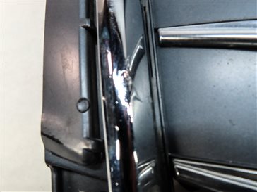 Thumbnail 9: 2017-2019 AUDI A4 (B9 8W) FRONT CENTER GRILLE TRIM AIR VENT (FOR MODELS w/ PDC)