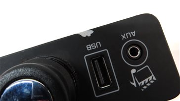 Thumbnail 6: 2015 LAND RANGE ROVER SPORT (L494) AUXILIARY AUX USB INPUT JACK w/12V PLUG