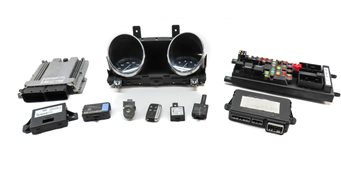 Thumbnail 2: 15 RANGE ROVER SPORT (L493) 3.0L SUPERCHARGED ENGINE IMMOBILIZER MODULE KEY SET