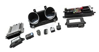Thumbnail 3: 15 RANGE ROVER SPORT (L493) 3.0L SUPERCHARGED ENGINE IMMOBILIZER MODULE KEY SET