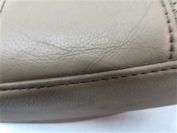Thumbnail 9: 15 LAND RANGE ROVER SPORT L494 FRONT RIGHT PASSENGER LOWER SEAT CUSHION (BEIGE)
