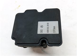 Thumbnail 6: 2015-2020 MERCEDES GLA250 (X156) ABS ANTI LOCK BRAKE PUMP w/ MODULE