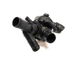 Thumbnail 2: 2019 MERCEDES GLA250 (X156) 2.0L TURBO (270.920) ENGINE THERMOSTAT HOUSING