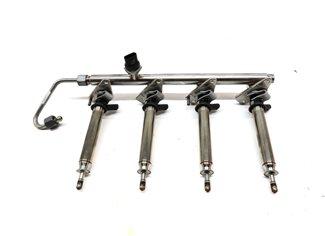 Thumbnail 2: 19 MERCEDES GLA250 (X156) 2.0L TURBO (270.920) ENGINE FUEL INJECTOR SET/4 w/RAIL