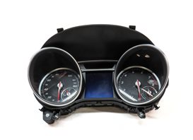 Thumbnail 3: 2019 MERCEDES GLA250 FRONT DASH SPEEDOMETER INSTRUMENT CLUSTER (45k)