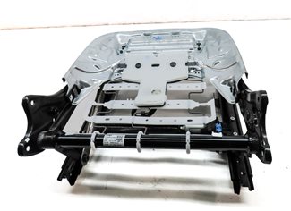 Thumbnail 4: 16-20 MERCEDES GLA250 (X156) PASSENGER LOWER BOTTOM HEATED SEAT CUSHION (BEIGE)