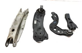 Thumbnail 2: 13-20 MERCEDES B CLA GLA (W246 C117 X156) REAR LEFT LOWER CONTROL ARM SET 5