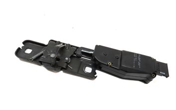 2008 AUDI Q7 (4L) REAR LIFTGATE TAILGATE HATCH LID LATCH STRIKER PLATE