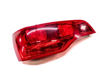 Thumbnail 4: 2007-2009 AUDI Q7 (4L) LEFT DRIVER REAR HATCH TAILLIGHT BRAKE LIGHT LAMP