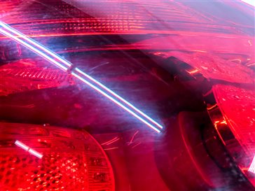 Thumbnail 7: 2007-2009 AUDI Q7 (4L) RIGHT PASSENGER REAR TAILLIGHT BRAKE LIGHT LAMP
