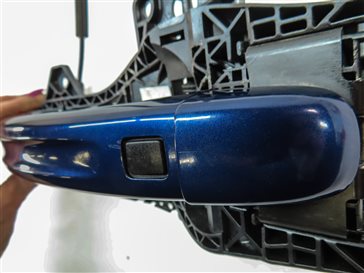 Thumbnail 6: 2008 AUDI Q7 (4L) REAR RIGHT OUTSIDE KEYLESS ENTRY DOOR HANDLE (BLUE)