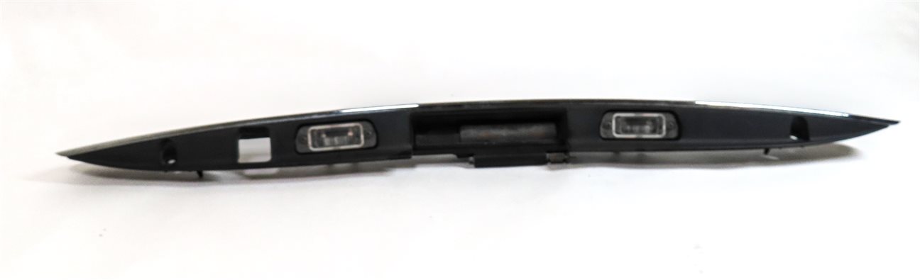 09 MERCEDES GL320 (X164) REAR TRUNK TAILGATE LICENSE PLATE LIGHT TRIM w/HANDLE