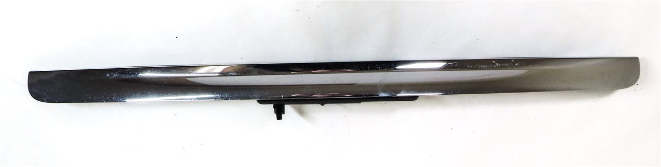 Thumbnail 3: 09 MERCEDES GL320 (X164) REAR TRUNK TAILGATE LICENSE PLATE LIGHT TRIM w/HANDLE