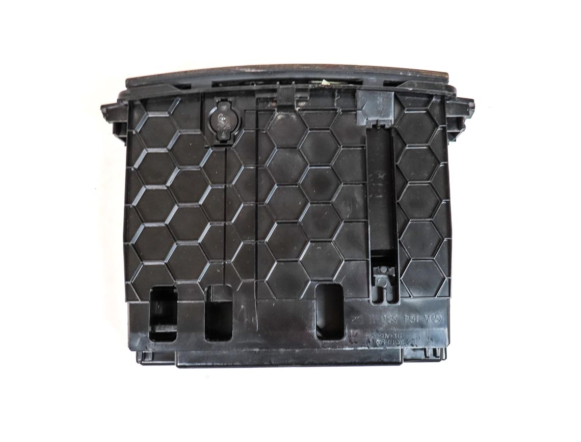 Thumbnail 6: 09 MERCEDES GL320 (X164) FRONT CENTER COIN TRAY COMPARTMENT (BIRDS EYE WOOD)