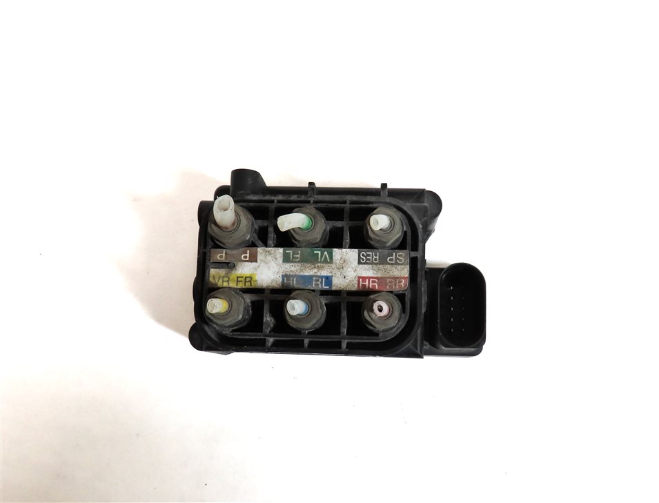 Thumbnail 2: 2009 MERCEDES GL320 (X164) AIR SUSPENSION DISTRIBUTION VALVE BLOCK