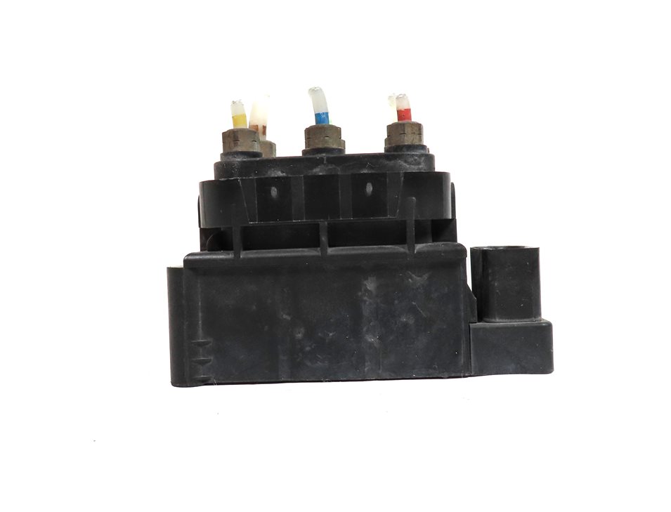 Thumbnail 3: 2009 MERCEDES GL320 (X164) AIR SUSPENSION DISTRIBUTION VALVE BLOCK