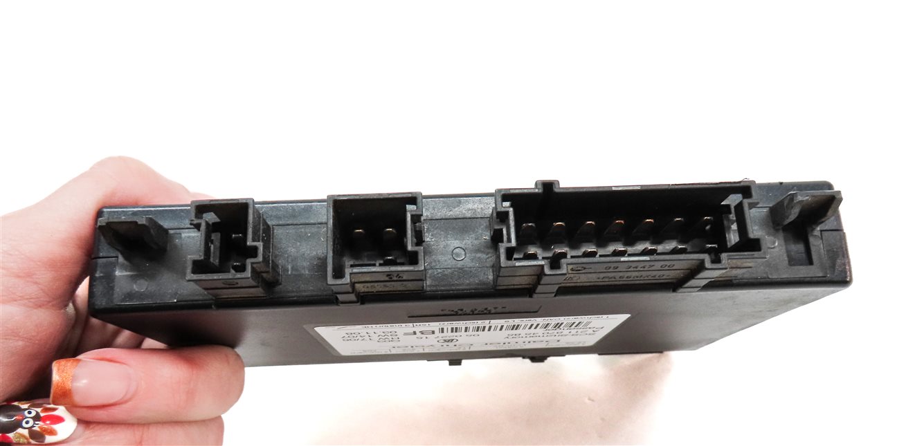Thumbnail 8: 2009 MERCEDES GL320 (X164) FRONT RIGHT PASSENGER SEAT CONTROL MODULE