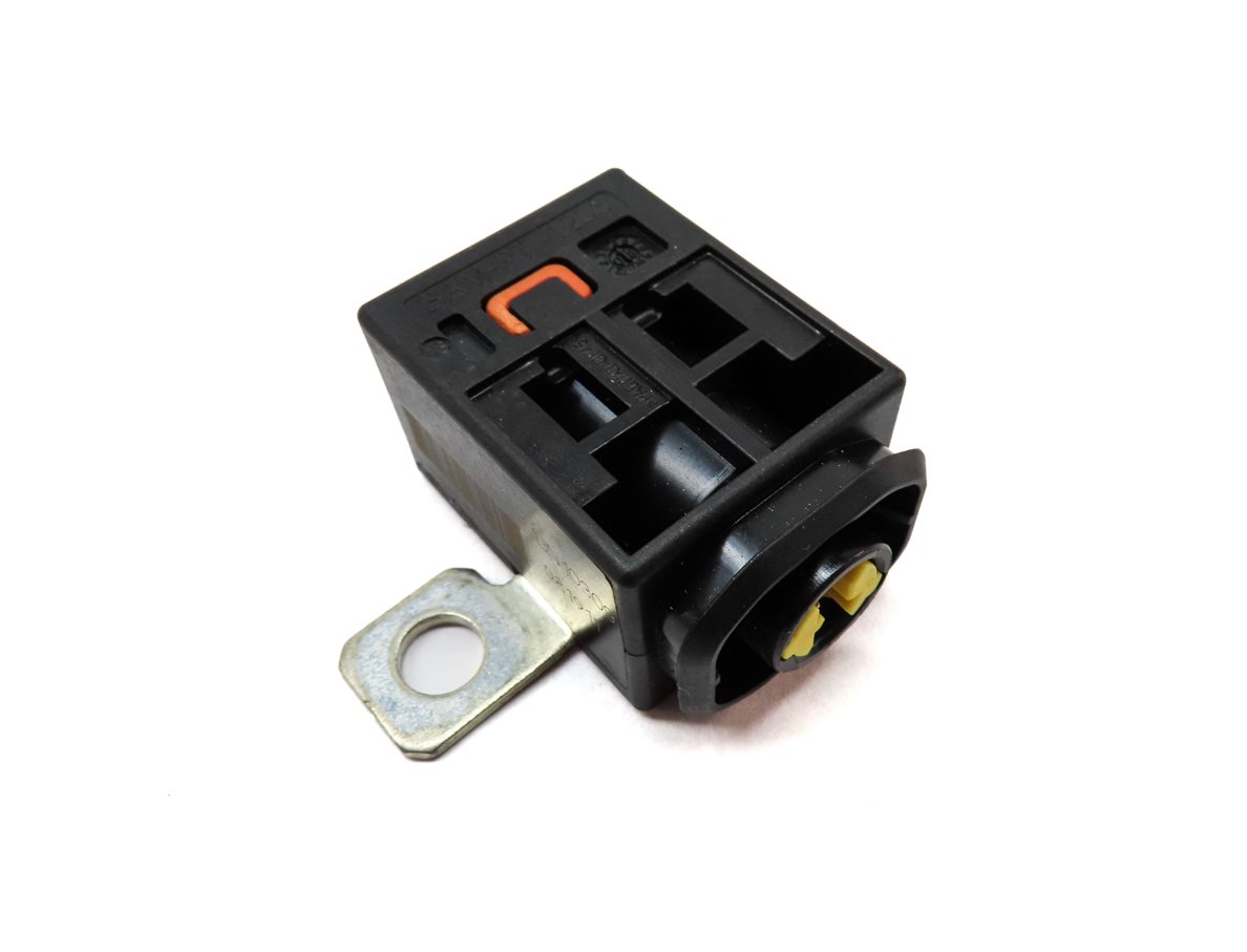 2009 MERCEDES GL320 (X164) 3.0L DIESEL ENGINE OVERLOAD PROTECTION FUSE MODULE