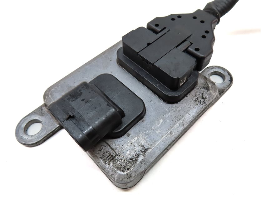 Thumbnail 4: 2009 MERCEDES GL320 (X164) 3.0L DIESEL ENGINE BLUETEC NOX NITROGEN OXIDE SENSOR