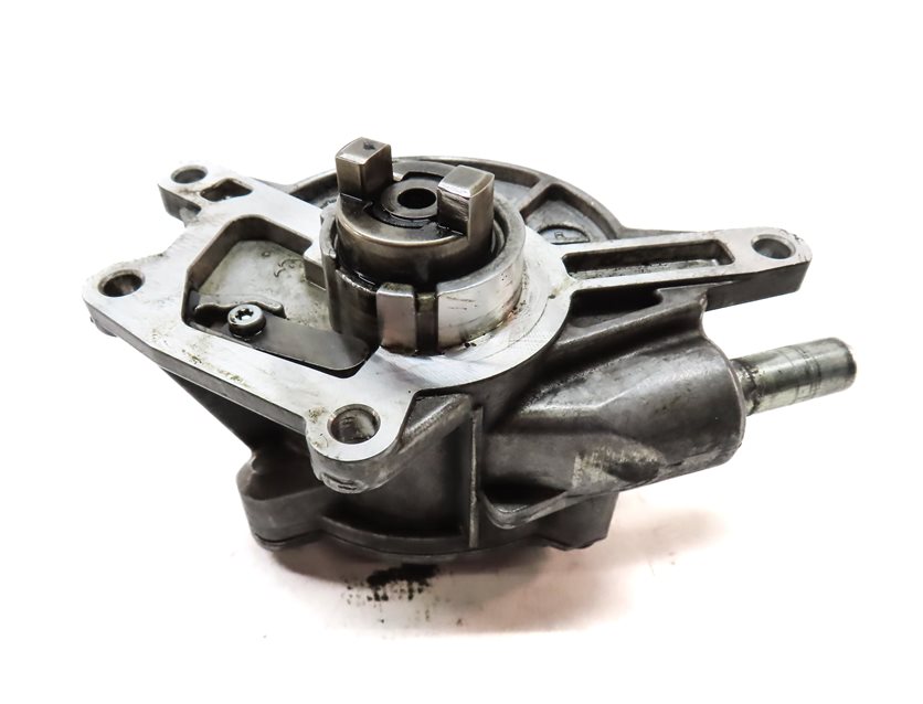Thumbnail 5: 08-13 MERCEDES E320 E350 GL320 GL350 ML320 ML350 R350 - 3.0L DIESEL VACUUM PUMP