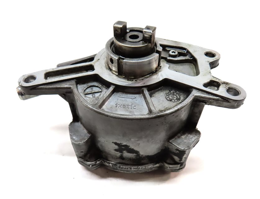 Thumbnail 6: 08-13 MERCEDES E320 E350 GL320 GL350 ML320 ML350 R350 - 3.0L DIESEL VACUUM PUMP