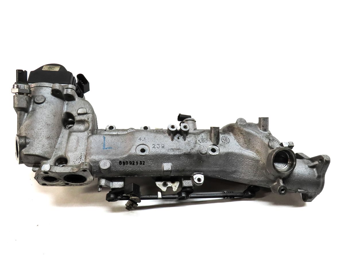 Thumbnail 2: 09-13 MERCEDES GL ML R (W164 W251 X164) 3.0L OM642 DIESEL LEFT INTAKE MANIFOLD
