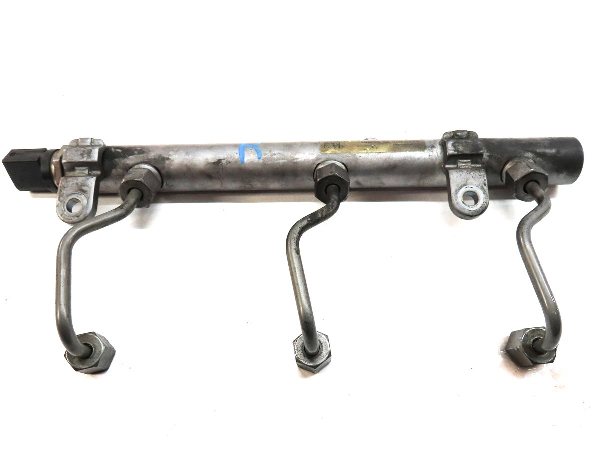Thumbnail 6: 2009 MERCEDES GL320 (X164) 3.0L DIESEL RIGHT ENGINE FUEL INJECTOR RAIL w/LINES
