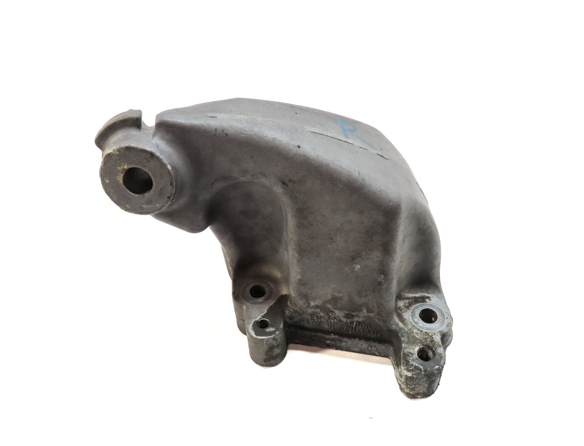 Thumbnail 2: 2009 MERCEDES GL320 (X164) 3.0L DIESEL RIGHT ENGINE MOTOR MOUNT BRACKET