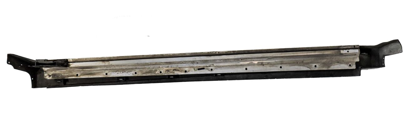 Thumbnail 4: 08-12 MERCEDES GL-CLASS (X164) RIGHT PASSENGER RUNNING BOARD STEP TRIM w/ MOUNT