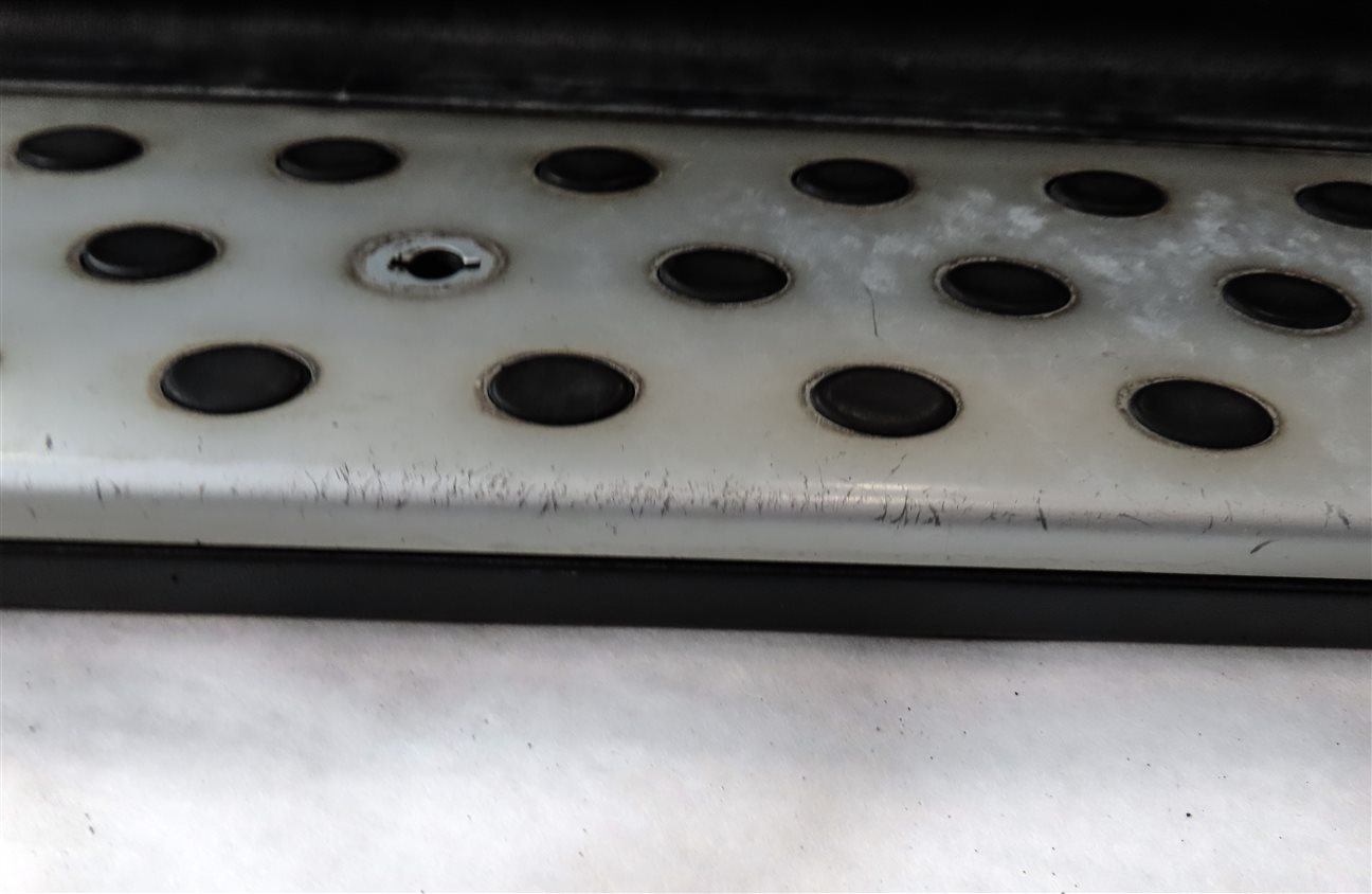 Thumbnail 6: 08-12 MERCEDES GL-CLASS (X164) RIGHT PASSENGER RUNNING BOARD STEP TRIM w/ MOUNT