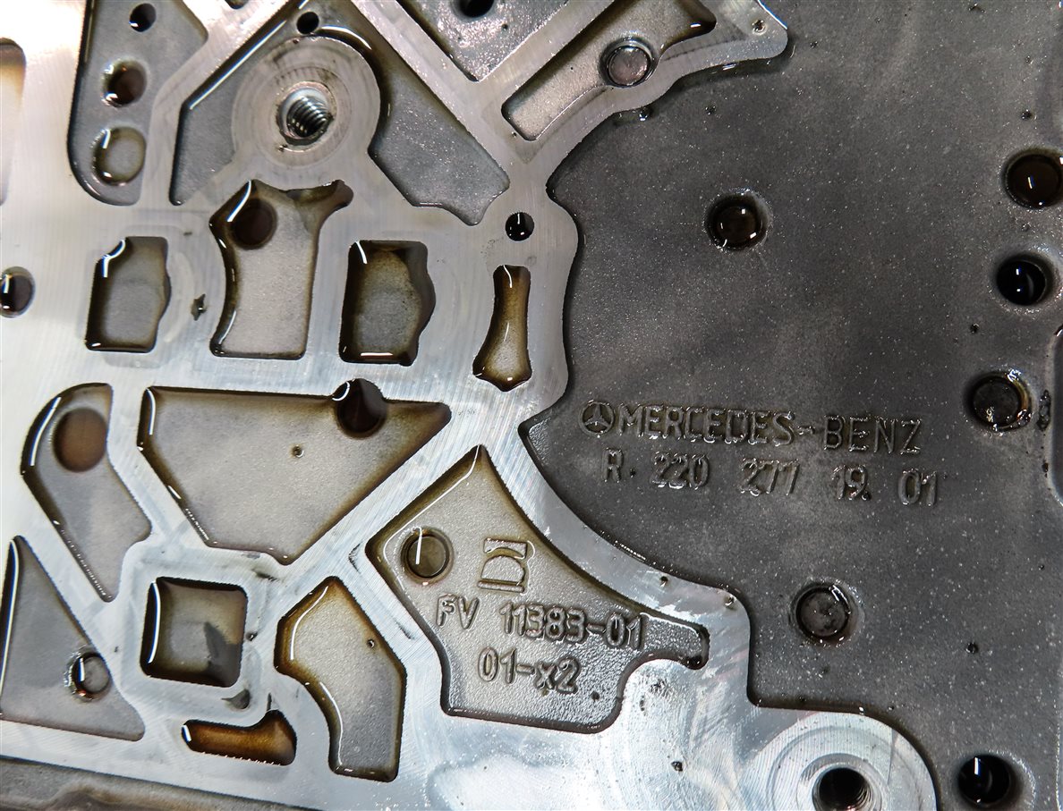 Thumbnail 6: 09 GL320 X164 3.0L DIESEL 722.9 TRANSMISSION VALVE BODY & CONDUCTOR PLATE SET