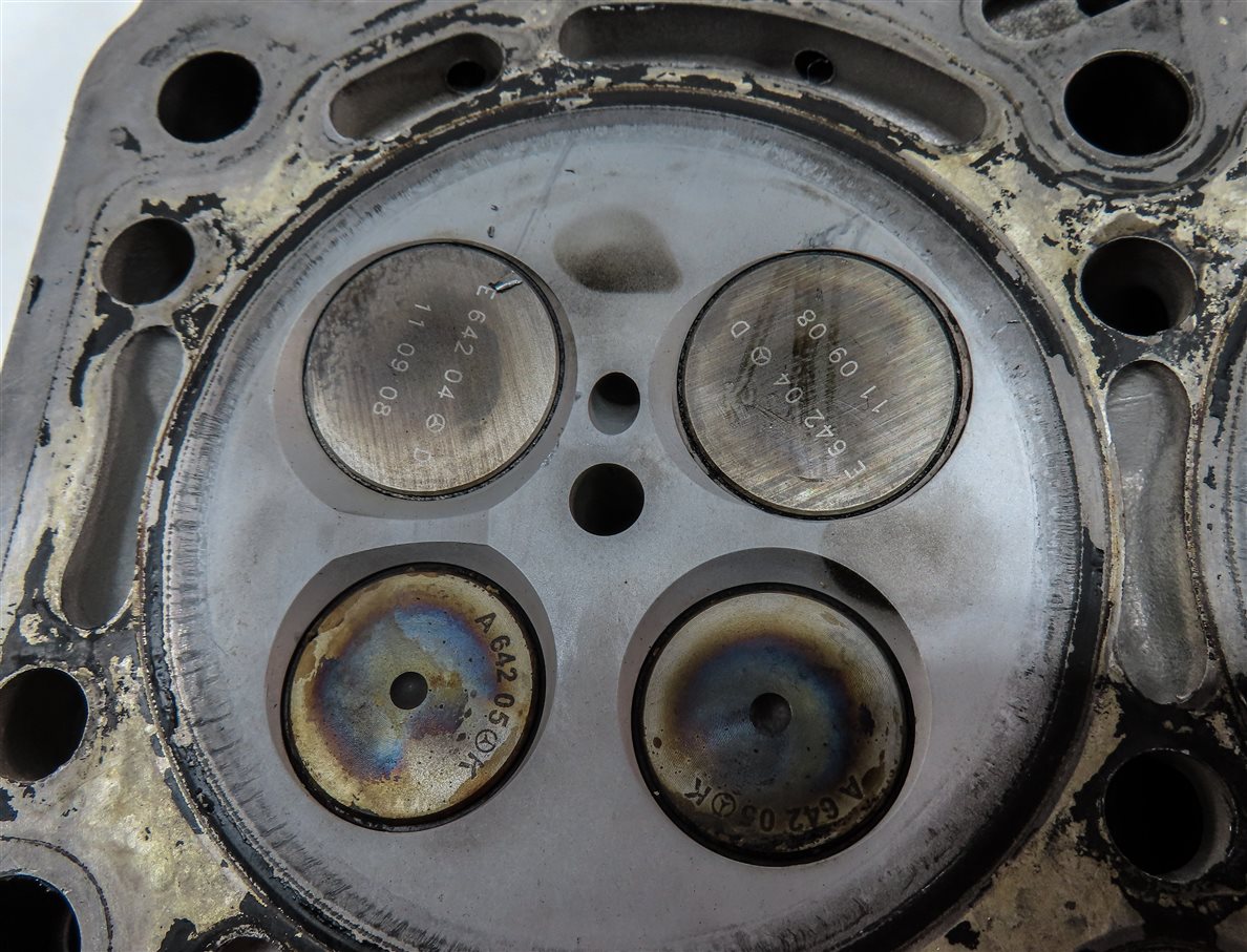 Thumbnail 10: 09 MERCEDES GL320 ML320 (X164 W164) 3.0L OM642 DIESEL ENGINE LEFT CYLINDER HEAD