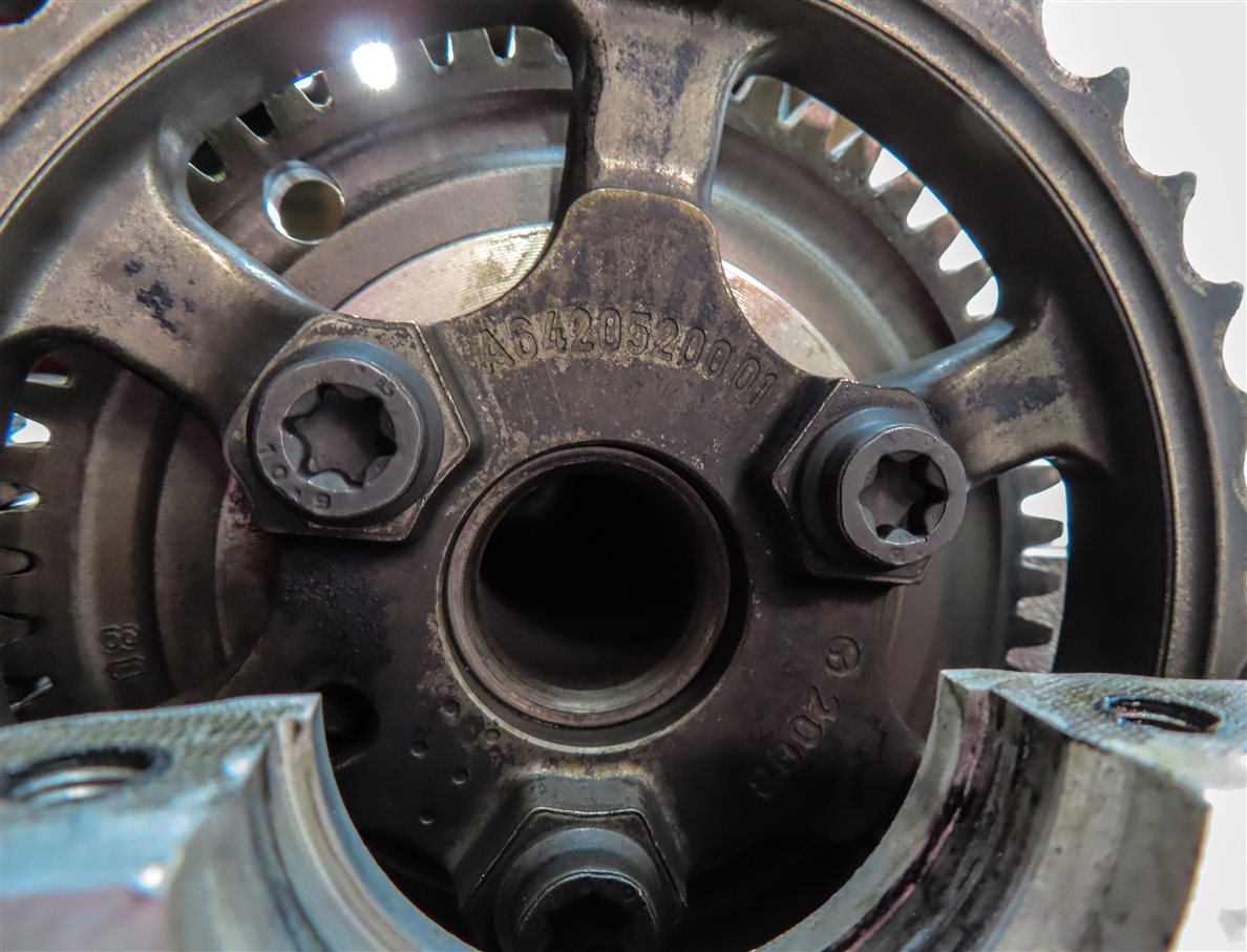 Thumbnail 15: 09 MERCEDES GL320 ML320 (X164 W164) 3.0L OM642 DIESEL ENGINE LEFT CYLINDER HEAD
