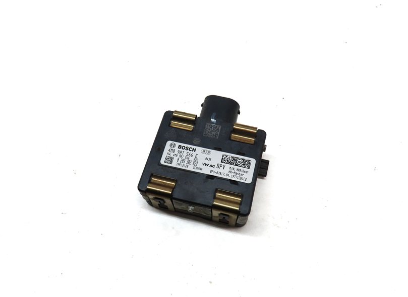 17-19 AUDI A4 A5 S5 RS5 B9 C8 REAR RIGHT BLIND SPOT RADAR SENSOR MODULE (MASTER)