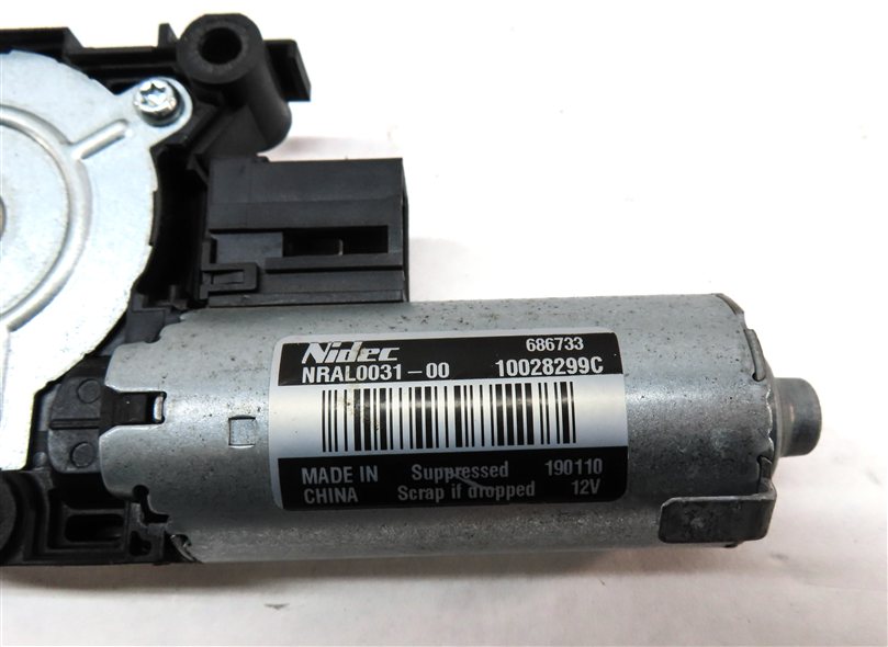 Thumbnail 6: 2017-2022 VW JETTA / AUDI - A5 Q7 RS5 S5 Q7 (F5 4M) SUNROOF MOTOR SUN ROOF MOTOR