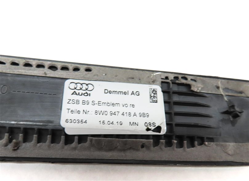 Thumbnail 6: 2019 AUDI A5 SPORTBACK (8W6) FRONT LEFT RIGHT DOOR SILL LIGHTED SCUFF PLATE SET