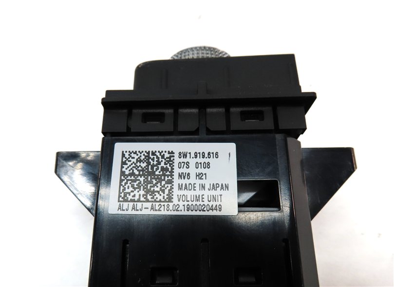 Thumbnail 7: 2017-2019 AUDI A4 ALLROAD (B9 8W) RADIO STEREO MEDIA VOLUME TRACK KNOB SWITCH