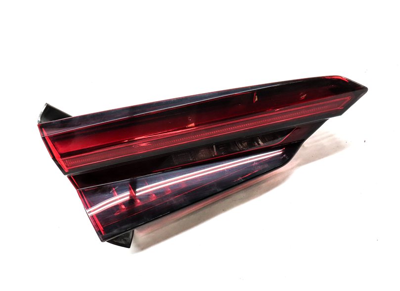 Thumbnail 4: 18-19 AUDI A5 S5 RS5 COUPE SPORTBACK CONVERTIBLE REAR LEFT INNER TAILLIGHT (LED)