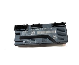 Thumbnail 2: 2012 AUDI A8 (D4 4H) REAR TRUNK LIFTGATE HATCH CONTROL MODULE